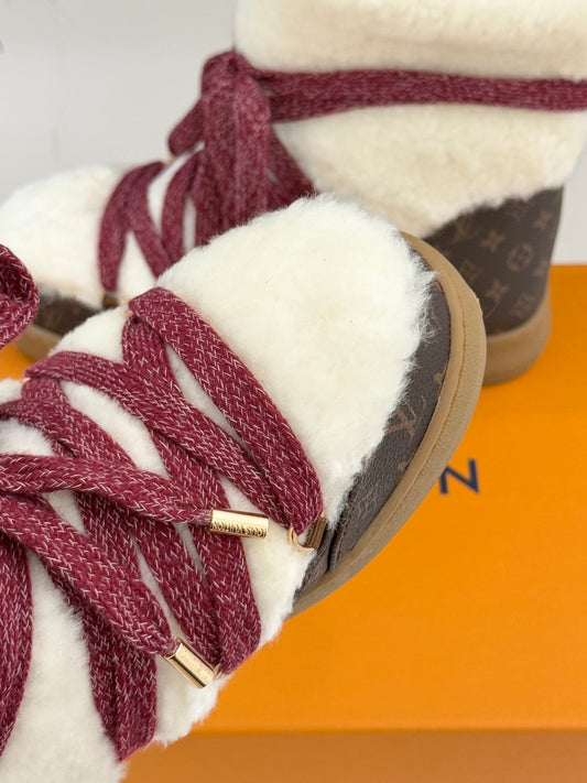 LV Cloud Lace-Up Ankle Boot Sneaker White - Red Shearling Monogram Canvas 572469