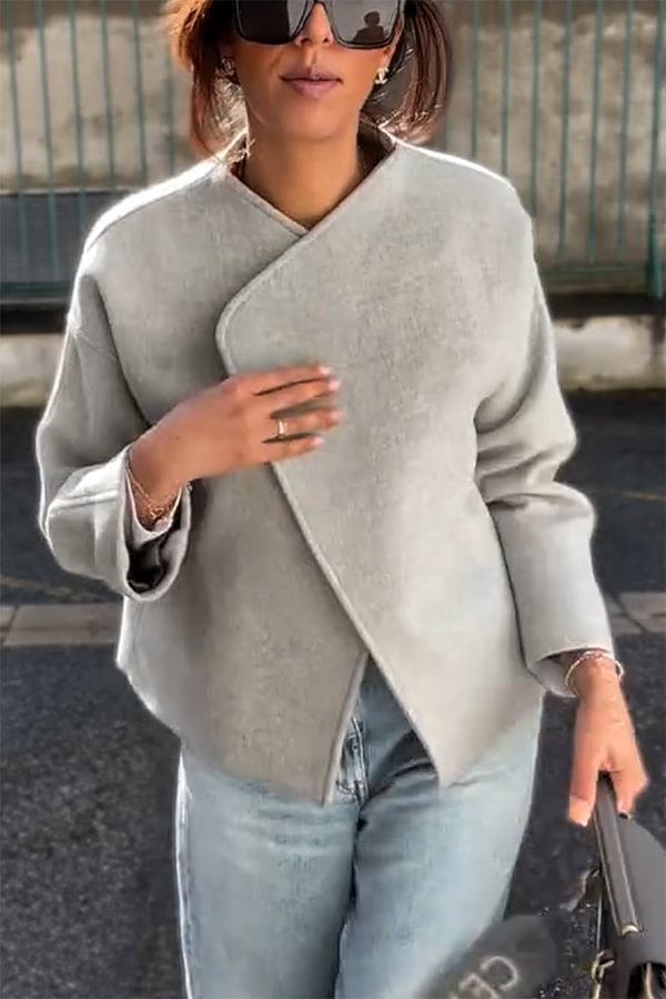Chaqueta holgada de manga larga con solapa de lana sintética, minimalista y estructurada