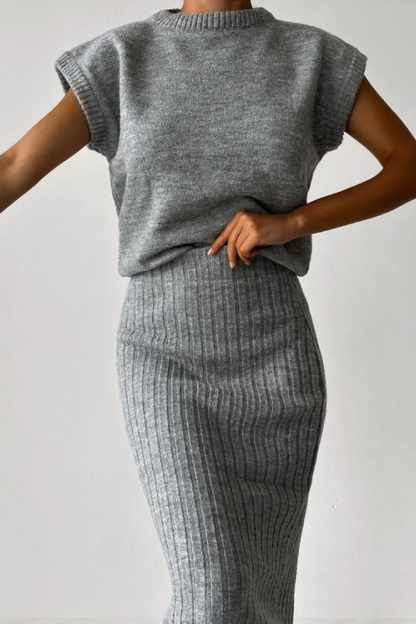 Conjunto de dos piezas de chaleco sin mangas y falda de punto