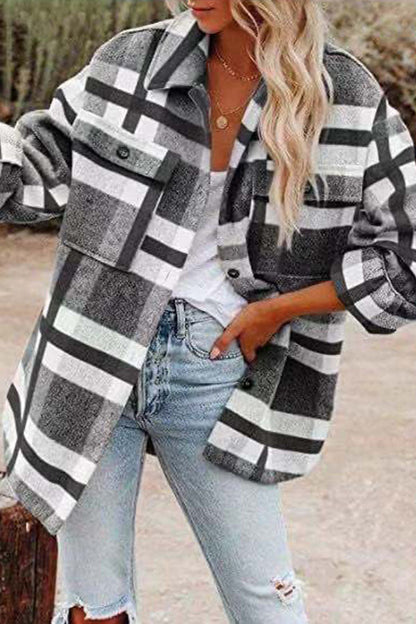 Chaqueta con bolsillos a cuadros
