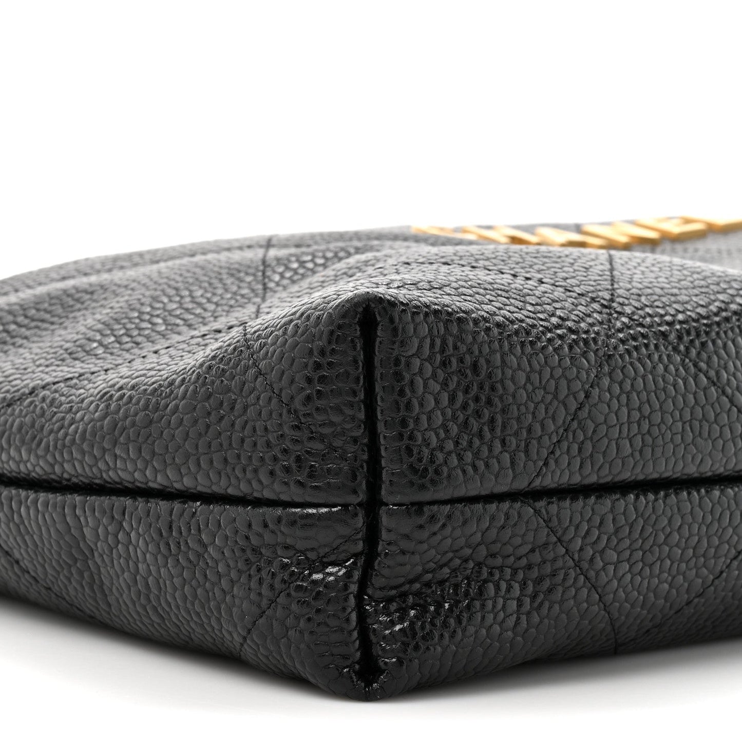 Shiny Caviar Quilted Chanel 22 Black