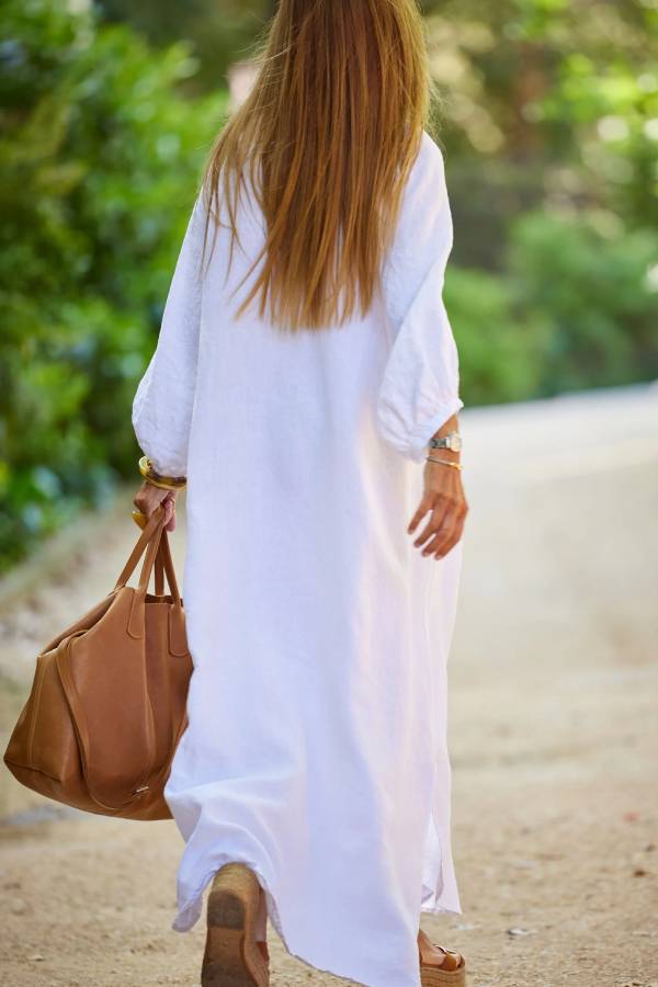Vestido largo informal de mezcla de lino liso con escote en V y mangas abullonadas
