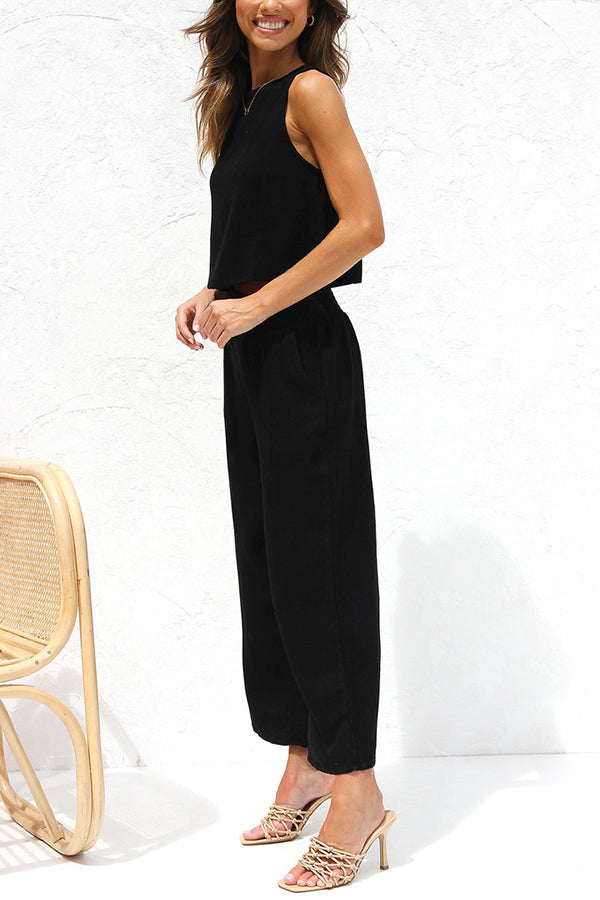Conjunto de top corto básico con botones y pantalón con bolsillos Khiara