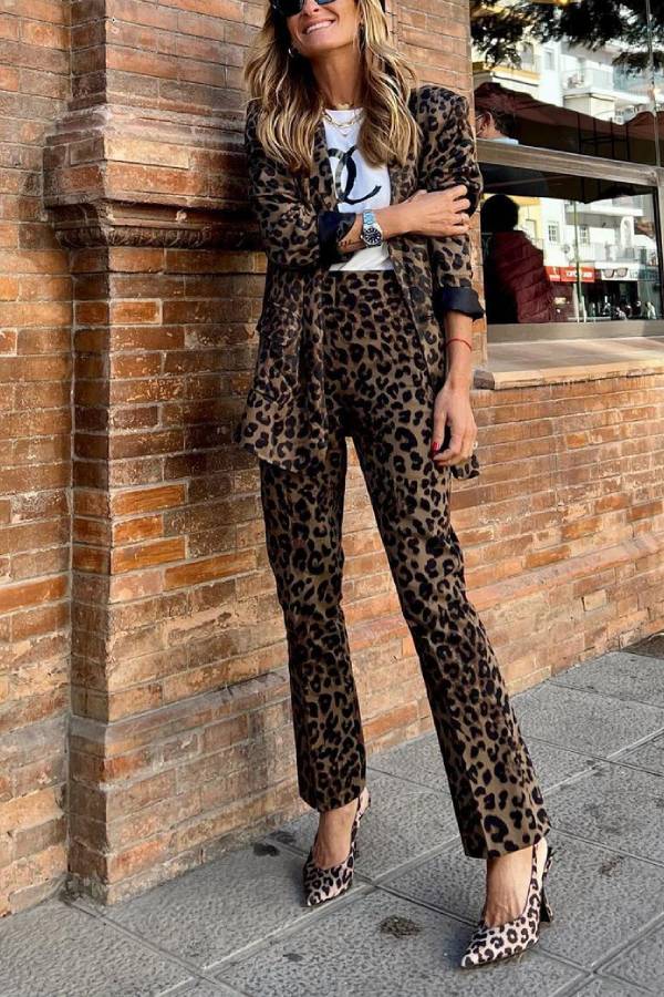 Conjunto de blazer con solapa relajada y pantalón con cintura elástica y bolsillo de leopardo con personalidad salvaje