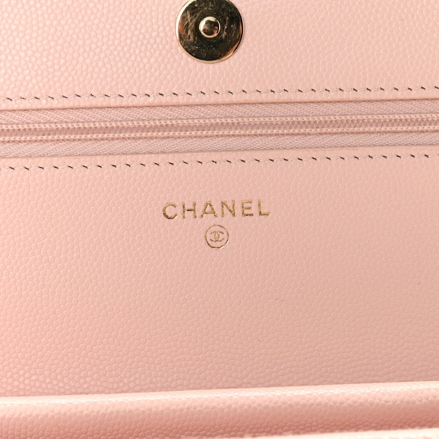 Caviar Quilted Crystal Enamel CC Wallet On Chain WOC Light Pink
