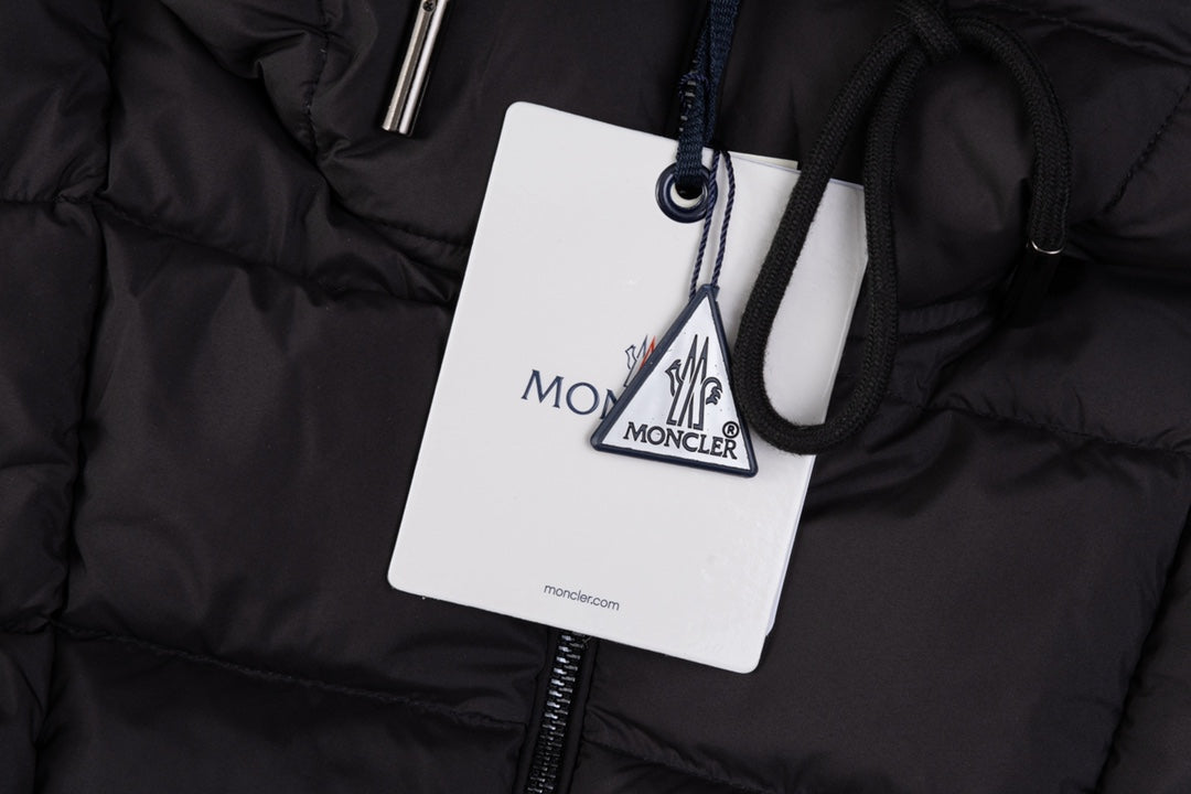 Moncler 24ss Disney Long Waist Black down Jacket 224782