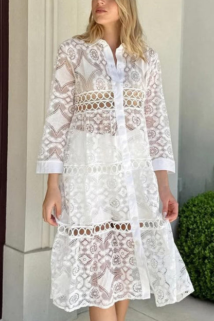 Camisa larga con solapa y botones de encaje hueco en color liso