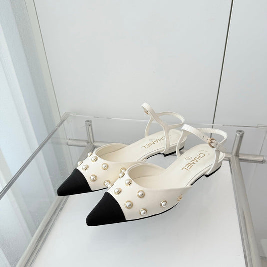 CC 26 Heeled Slingback With Pearl Toe White in Lambskin 597325