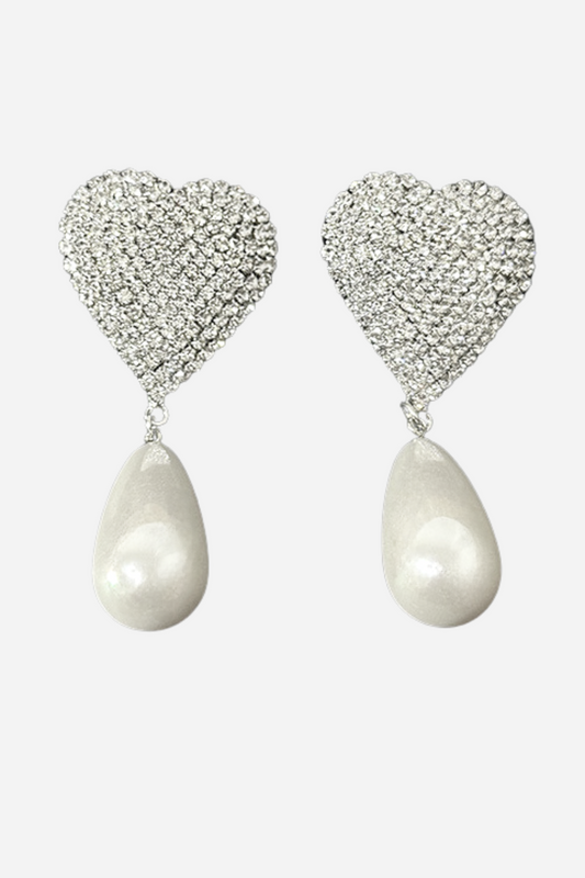 Pendientes de perla y diamantes con forma de corazón de Hilda 