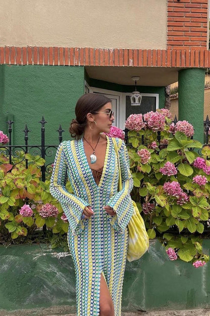 Vestido largo de crochet con abertura y escote en V Dawn 