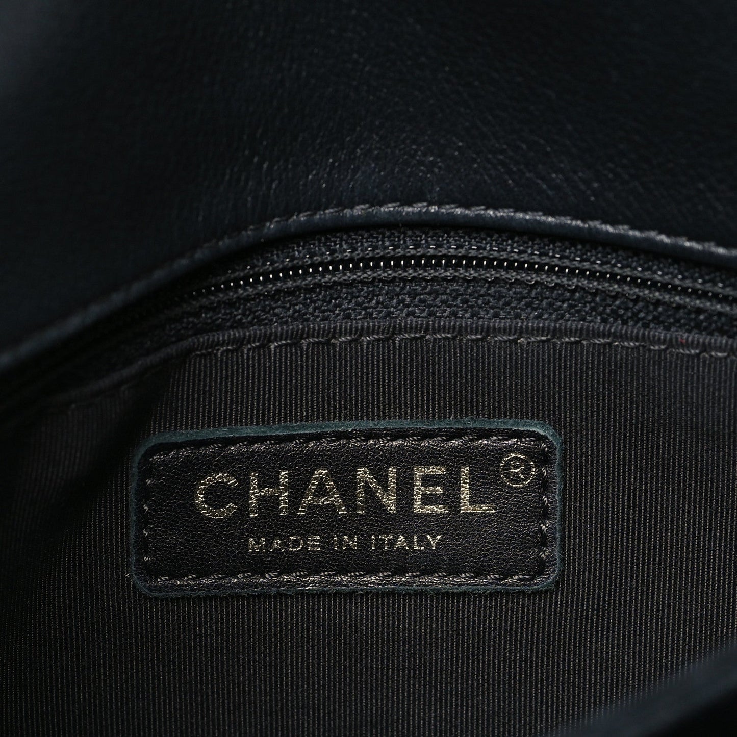 Grained Calfskin Chevron Stitched Small Chic Top Handle Flap Black