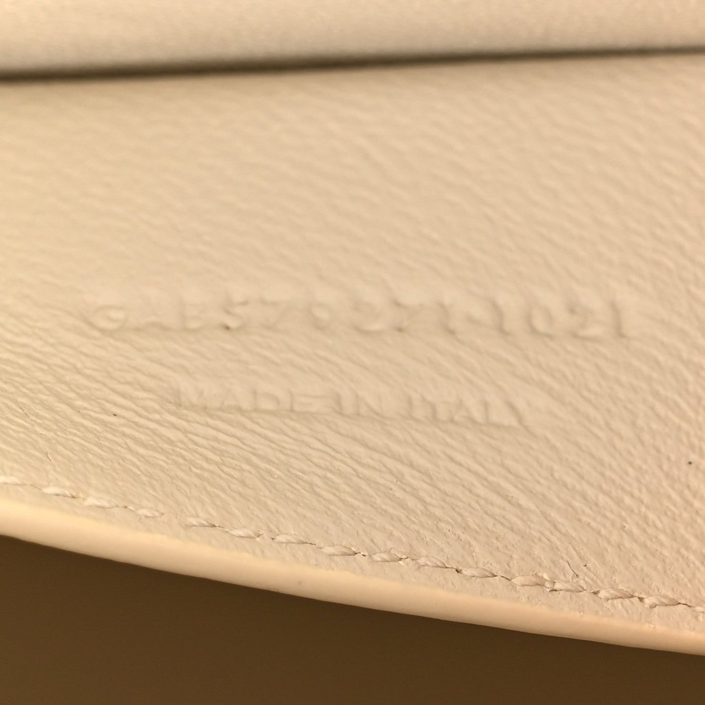 Smooth Calfskin Manhattan Shoulder Bag Crema Soft