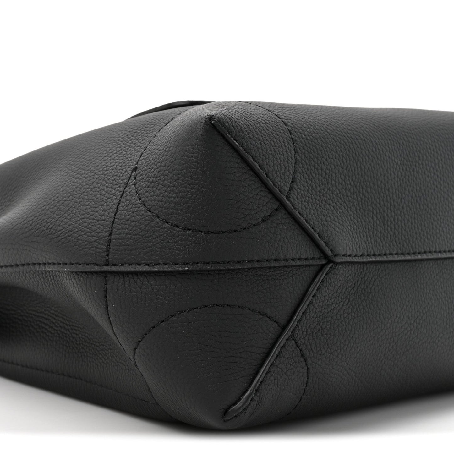 LV Touch Calfskin Steamer 30 H38 Black