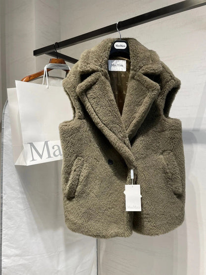 MAX MARA 25S SLEEVELESS TEDDY VEST 90550