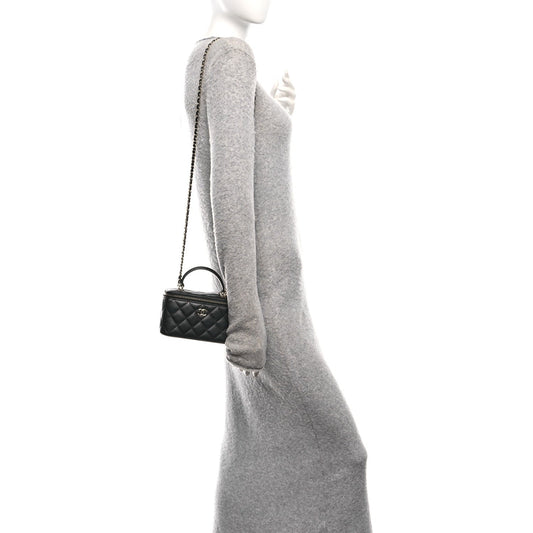 Lambskin Quilted Small Top Handle Vanity Case With Chain Black