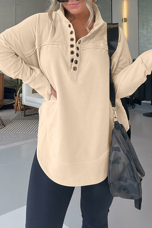 SUDADERA PULLOVER CON MEDIO CUELLO Y PUÑOS PARA EL PULGAR