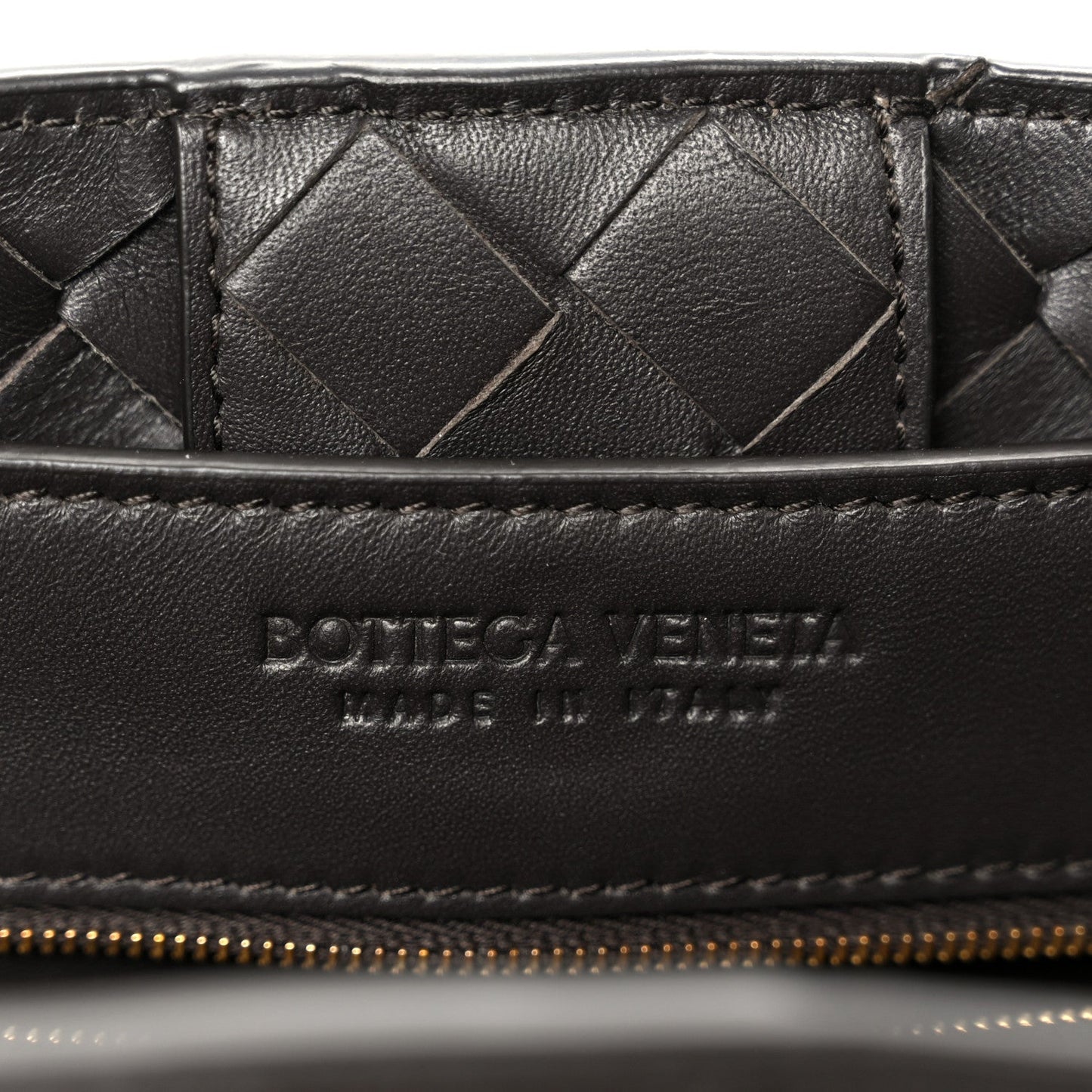 Nappa Intrecciato Medium Andiamo Shoulder Bag Fondant