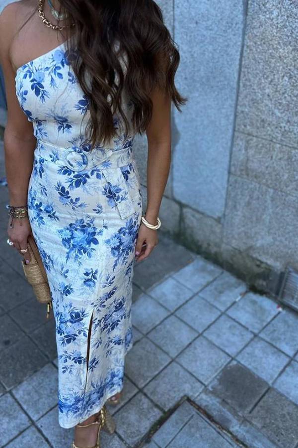 Elegante conjunto de dos piezas con estampado de abertura en el hombro para vacaciones
