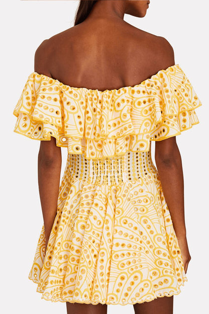 Vestido mini con vuelo y corpiño con volantes y encaje bordado Dolly 