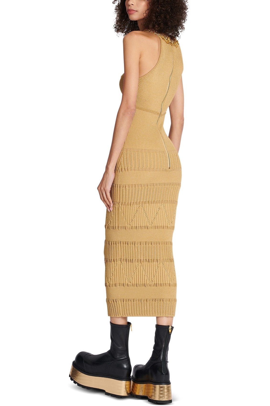 Vestido midi de punto con cuello alto bordado de Donna 