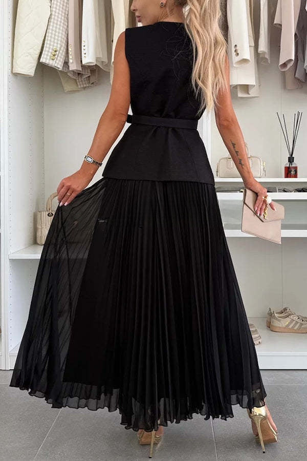 Falda larga de tul plisada con cremallera lateral, relajada y elegante.