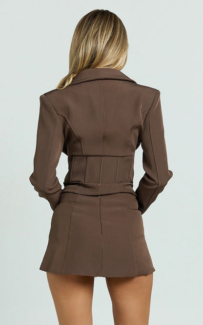 Larah Mini Skort - Mid Rise Leg Split Fitted Skort in Chocolate