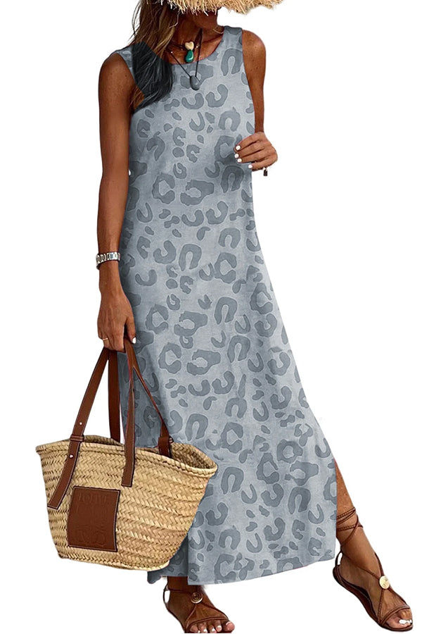 Vestido largo informal gris con estampado de leopardo y aberturas laterales