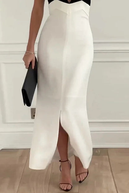Elegante vestido con tirantes divididos en contraste
