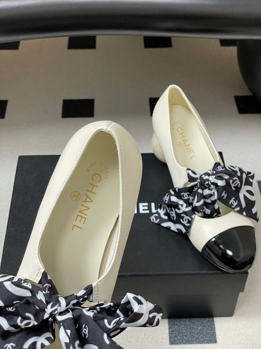 CC 26 Double C Pearl Heel Pump With Silk Ribbon White Sheepskin 593157