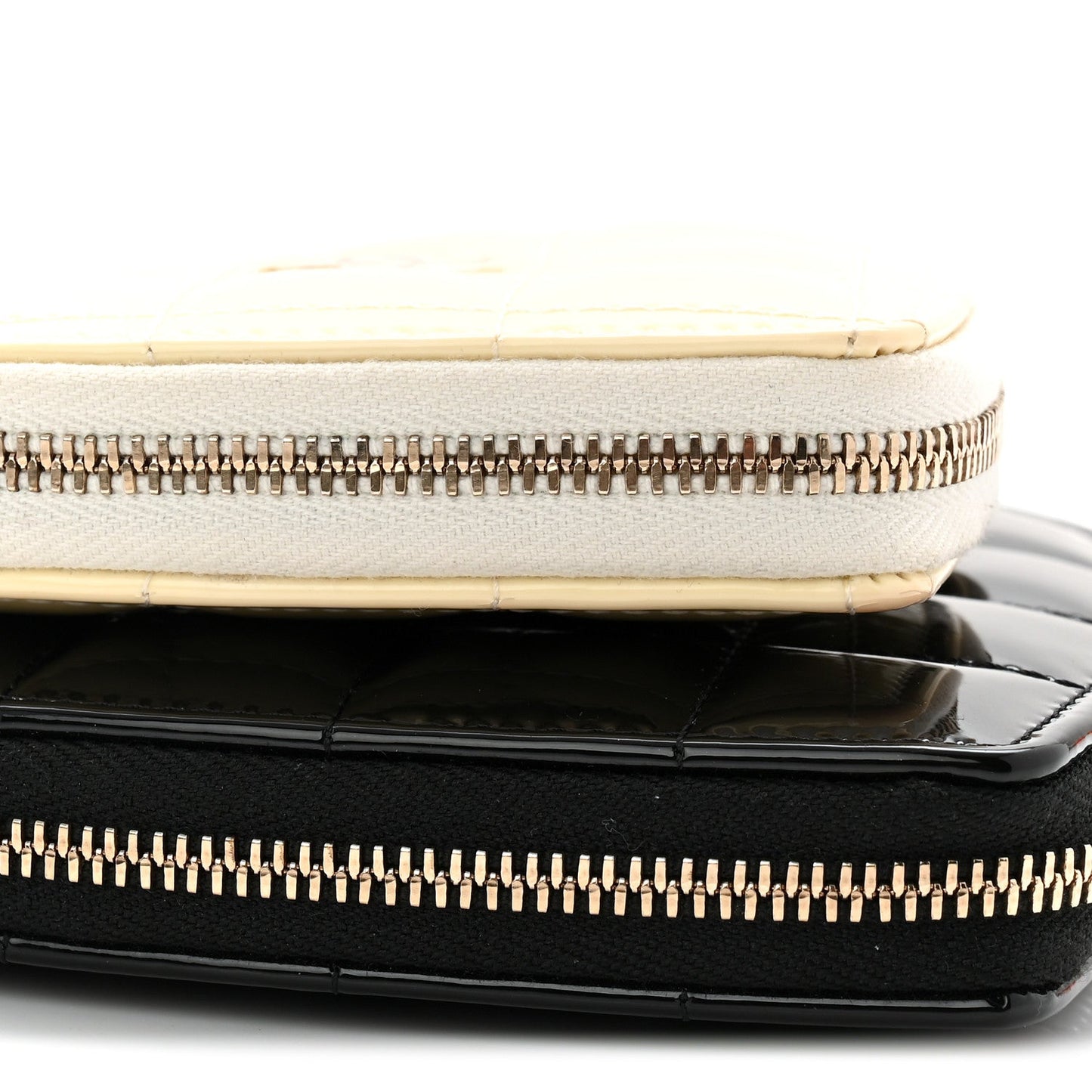 Patent Calfskin Resin Quilted CC Heart Clutch With Chain  Black