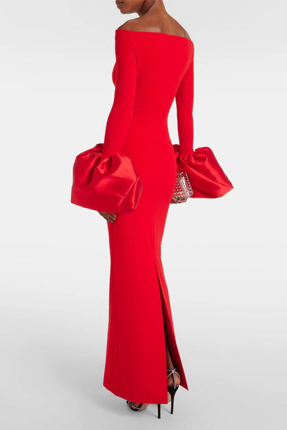 Vestido largo Virginia con hombros descubiertos y puños extragrandes 