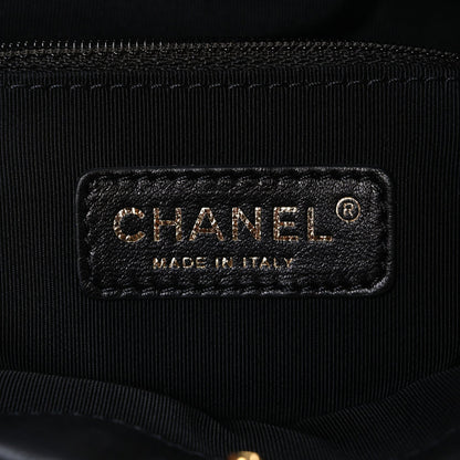 Calfskin Quilted Medium Chain Me Hobo Black