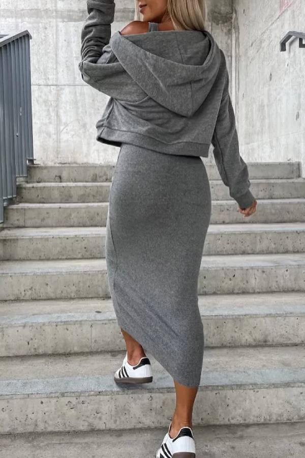 Conjunto de sudadera con cuello en V y vestido de verano