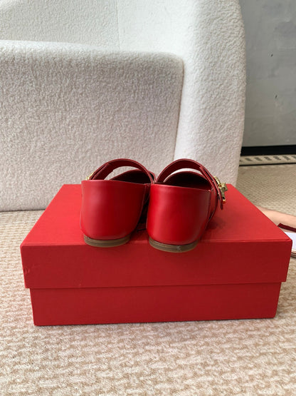 VLOGO LOCKER MARY-JANE BALLERINA IN CRIMSON RED CALFSKIN