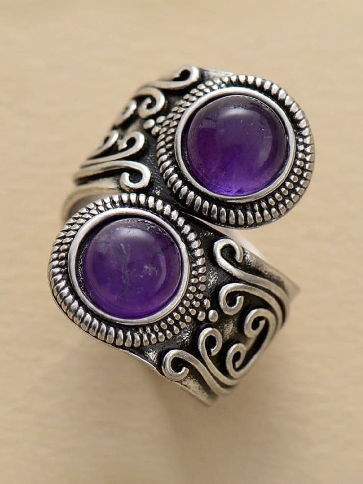 Anillo de amatista natural bañado en plata 
