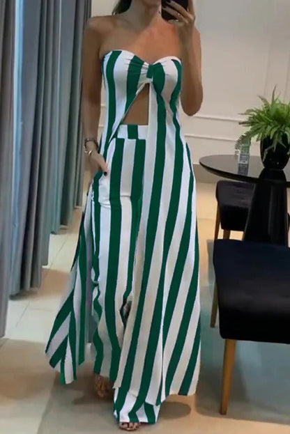 Conjunto de top largo informal con hombros descubiertos y estampado de rayas y pantalones rectos con bolsillos sueltos