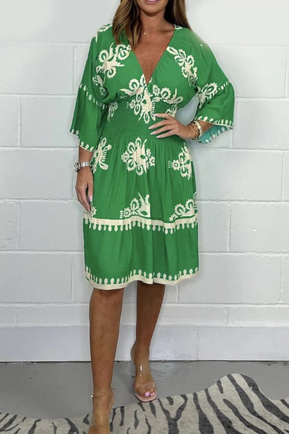 VESTIDO ESTAMPADO CON CUELLO EN V