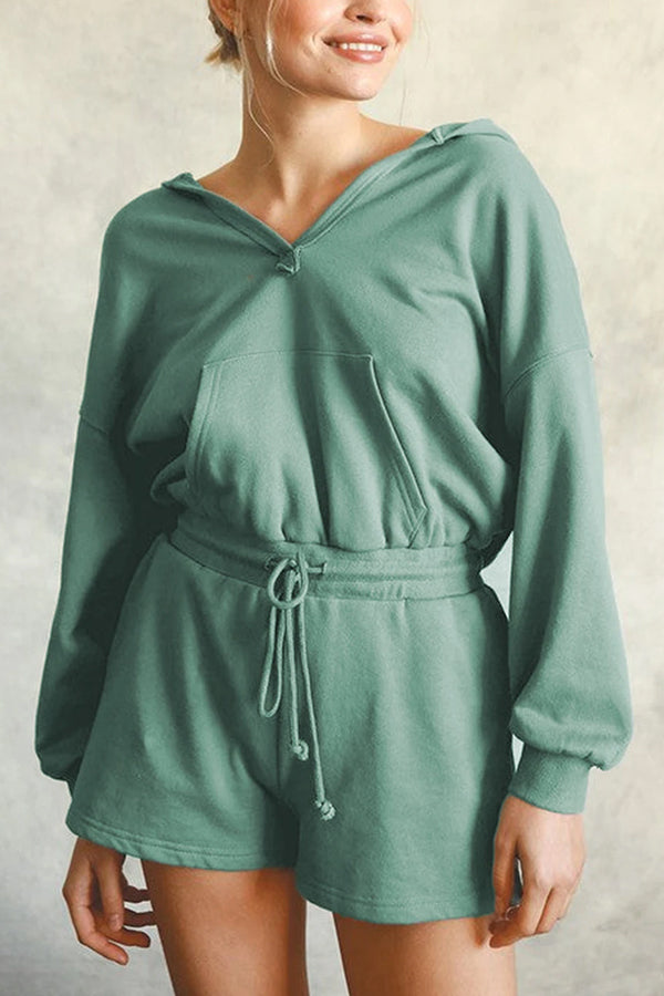 Conjunto de dos piezas de sudadera con capucha y pantalones cortos de felpa francesa azul