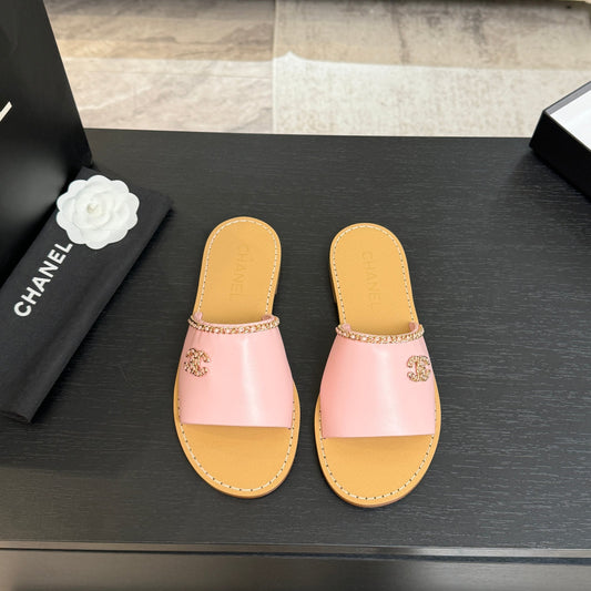CC 26C Double C Chain Cross Pink Beige Sheepskin