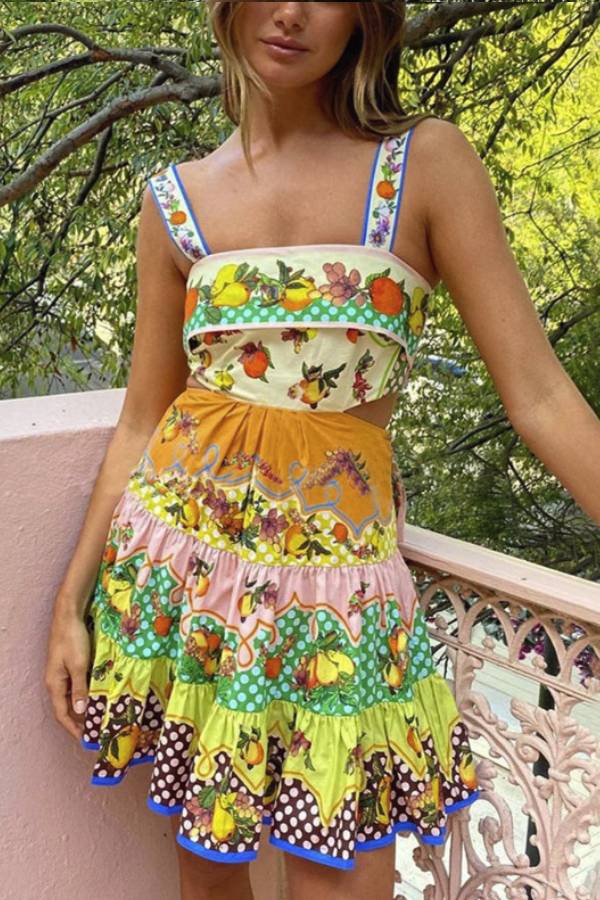 Vestido mini veraniego multicolor con dobladillo preatado en limón