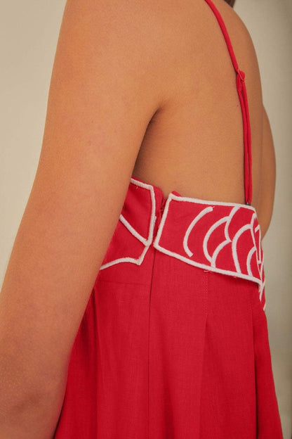 Vestido lencero largo con bordado de peces dorados de Eileen 