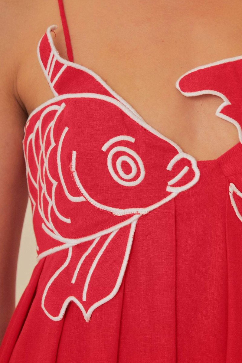 Vestido lencero largo con bordado de peces dorados de Eileen 