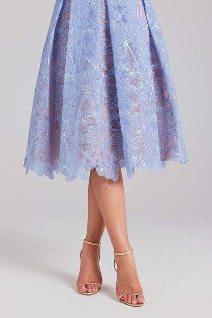 Vestido midi de encaje con corsé Elsie 