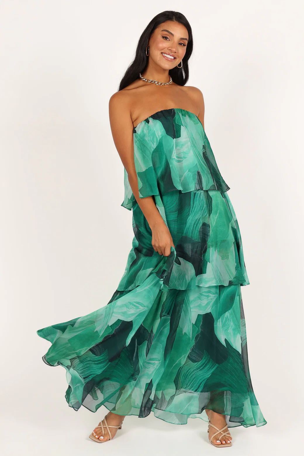 Vestido largo sin tirantes con capas y estampado Elsie 