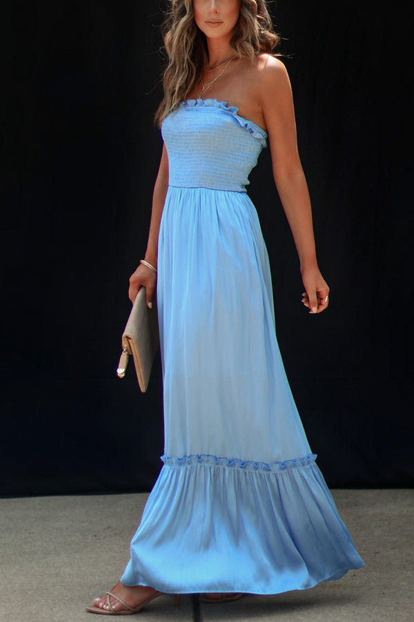 Vestido largo escalonado con fruncido de Sameera 