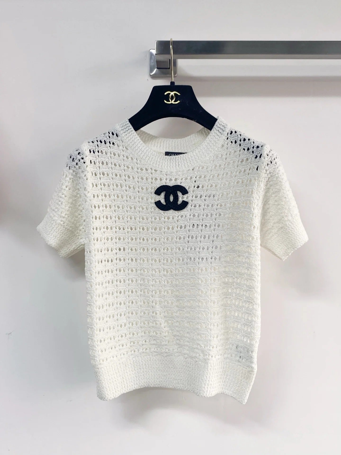Chanel 2026 Hollow Short-Sleeve Shirt Pink Black White Wool Cashmere