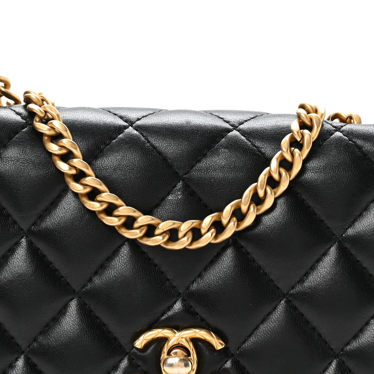Lambskin Quilted Pillow Crush Wallet On Chain WOC Black