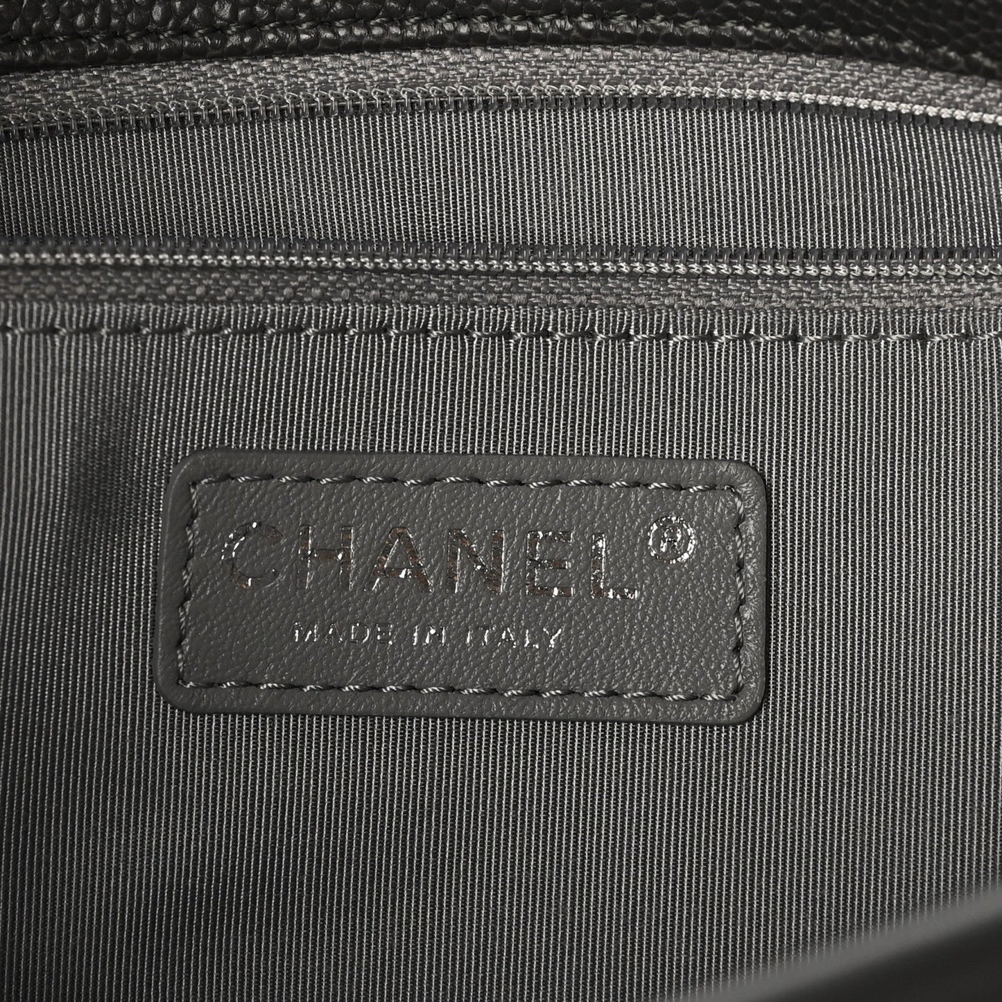 Caviar Quilted Medium French Riviera Flap Grey