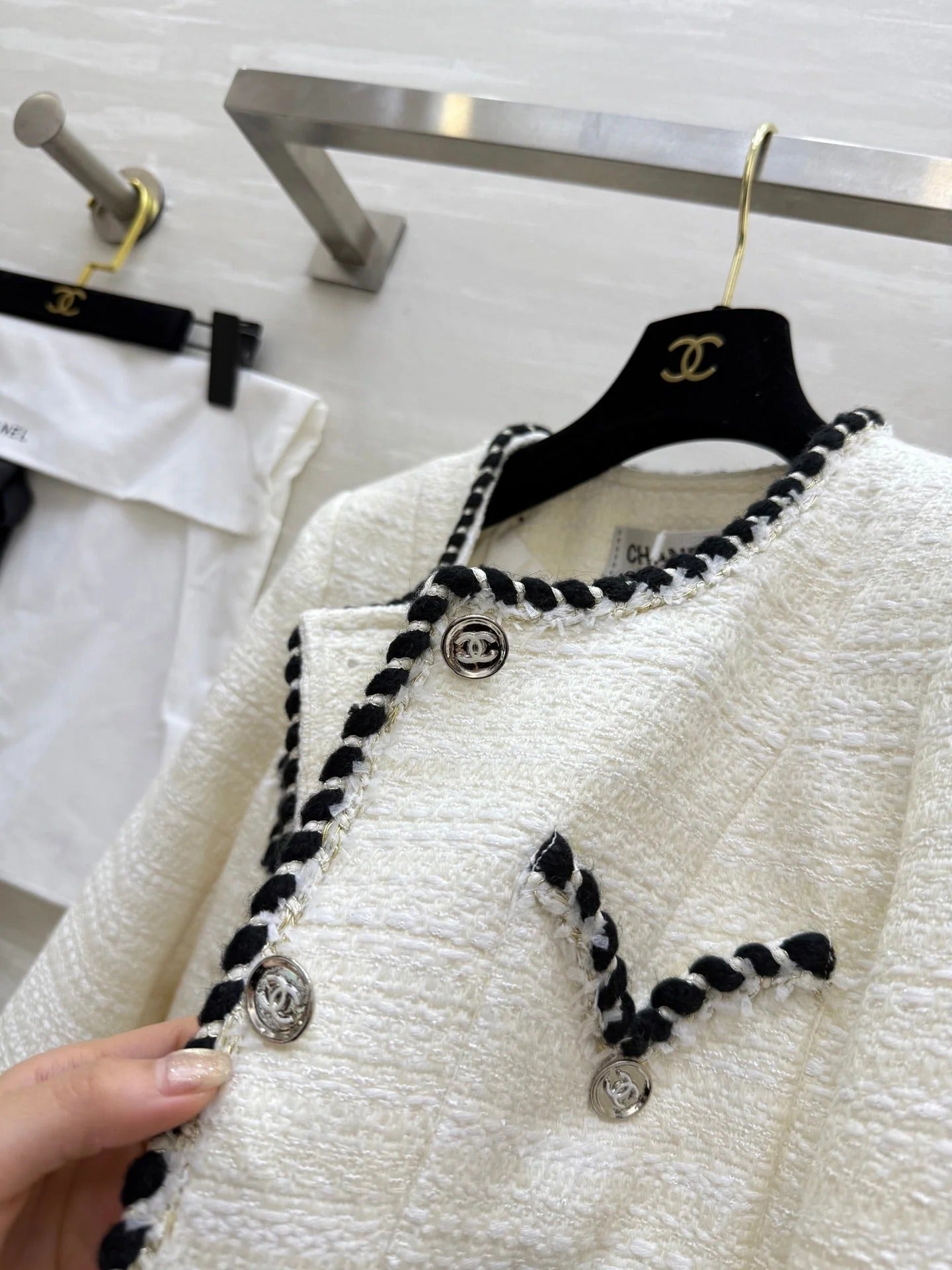 CHANEL 25S JACKET STYLE 242