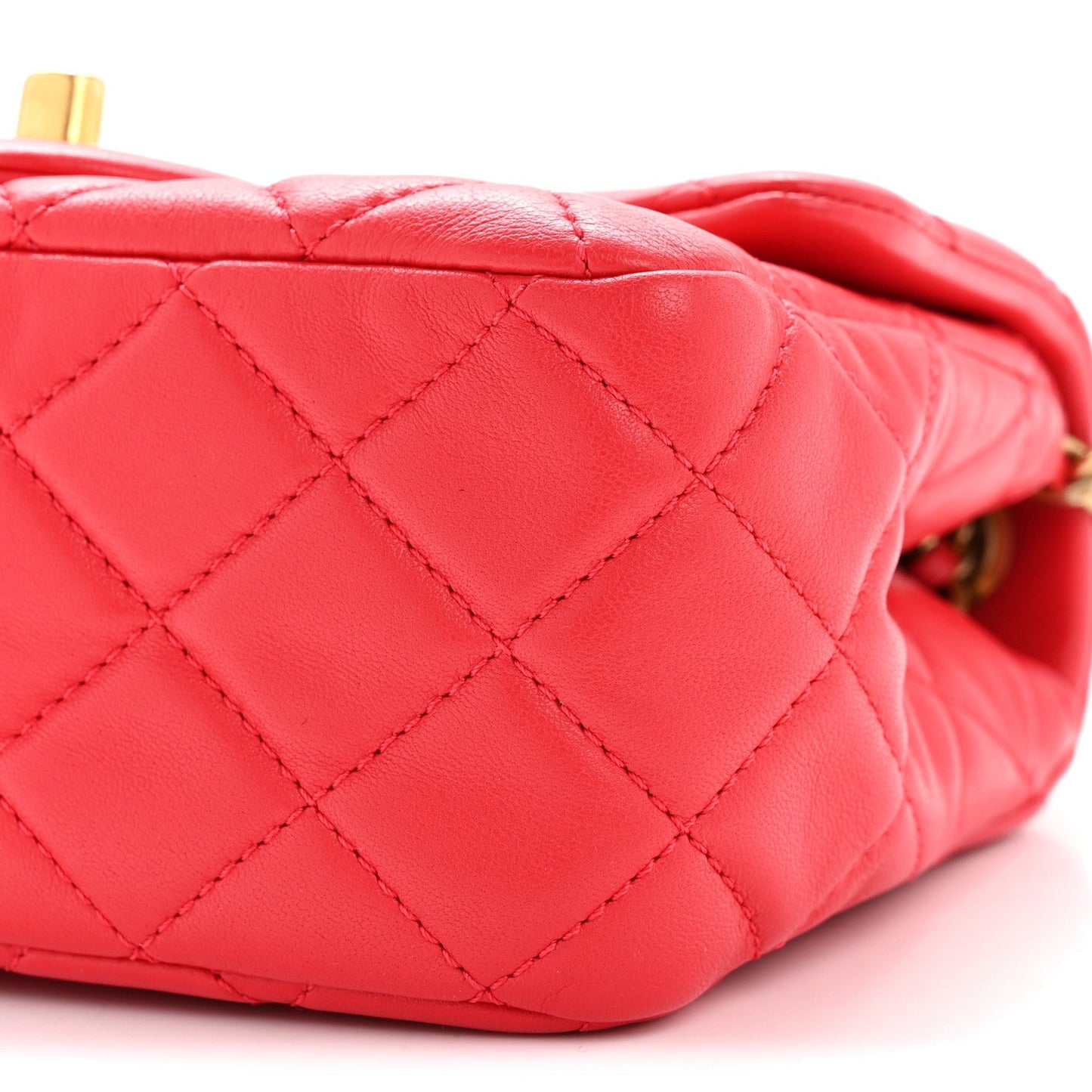 Lambskin Quilted Mini Pearl Crush Flap Red
